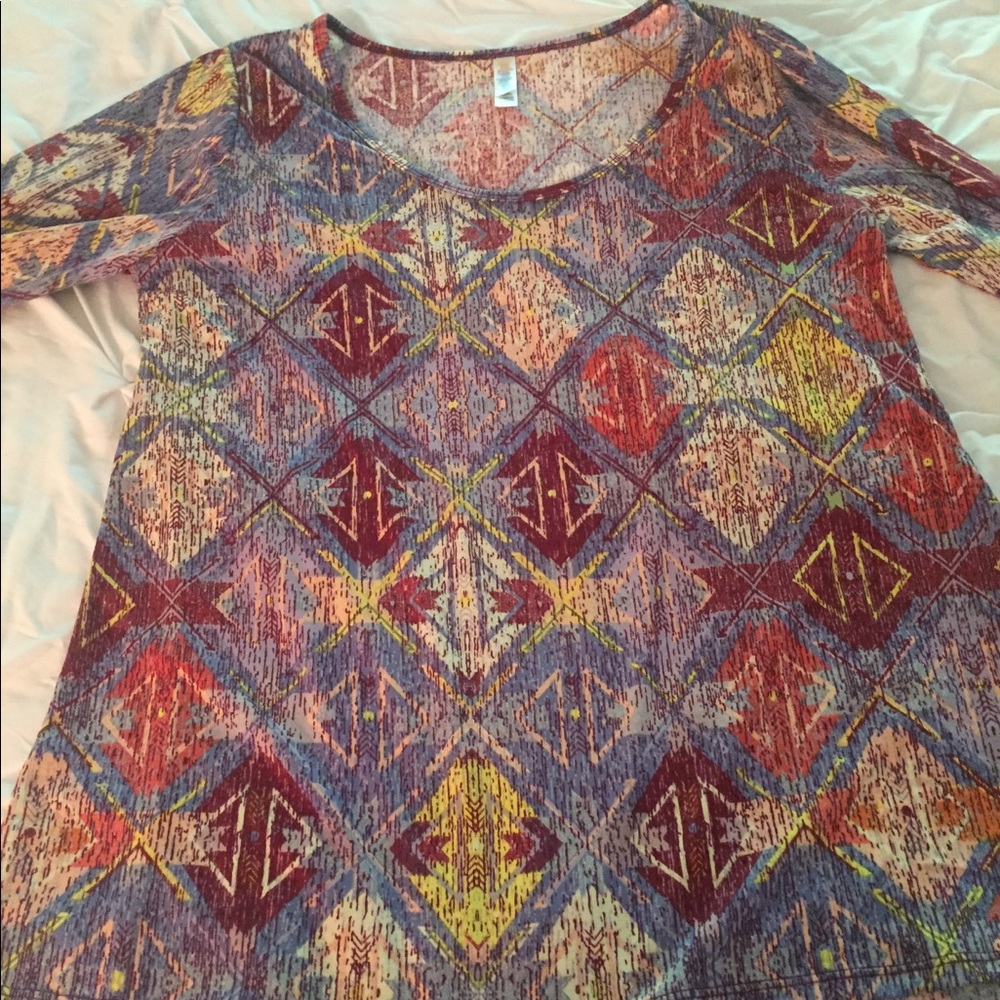 Lularoe top